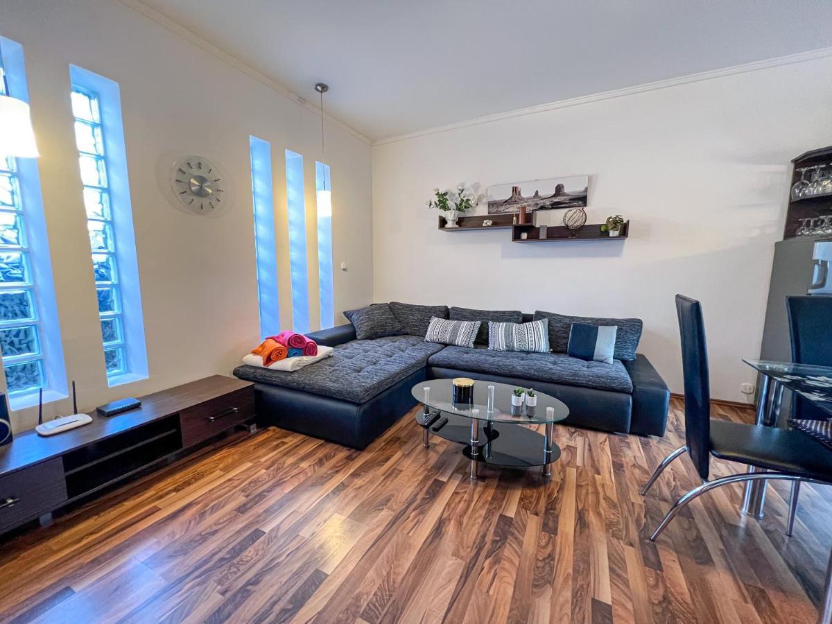 זלקרוס Sunnyside Apartmanhaz מראה חיצוני תמונה
